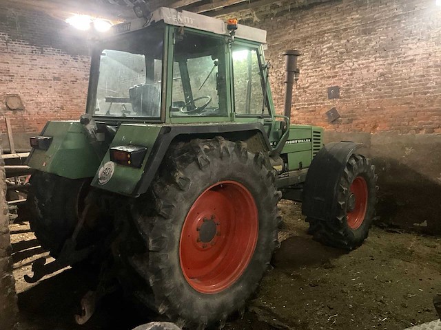 1990 fendt fwa385s-88 landbouwtractor - afbeelding 21 van  27