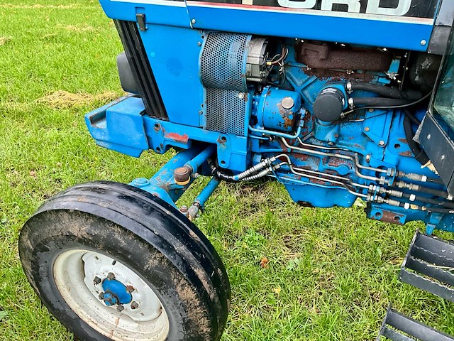 1990 ford 4630 2-wielaangedreven tractor - afbeelding 4 van  32