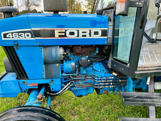 1990 ford 4630 2-wielaangedreven tractor - afbeelding 5 van  32