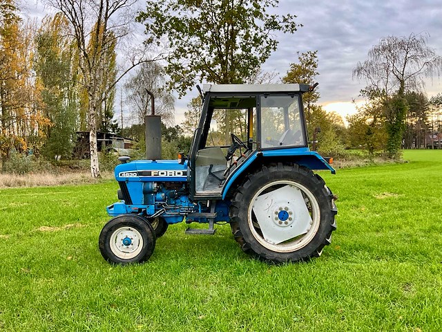 1990 ford 4630 2-wielaangedreven tractor - afbeelding 12 van  32