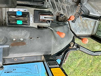 1990 ford 4630 2-wielaangedreven tractor - afbeelding 25 van  32