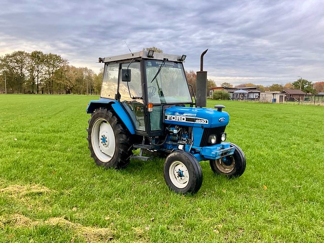 1990 ford 4630 2-wielaangedreven tractor - afbeelding 30 van  32