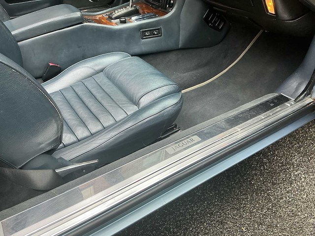 1990 jaguar xjs v12 oldtimer - afbeelding 18 van  36