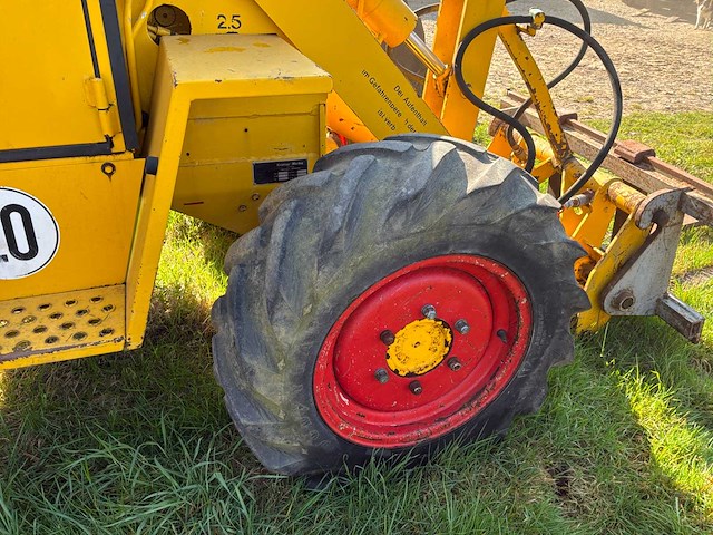 1990 kramer allrad 212 lt voorladers & accessoires - afbeelding 27 van  35