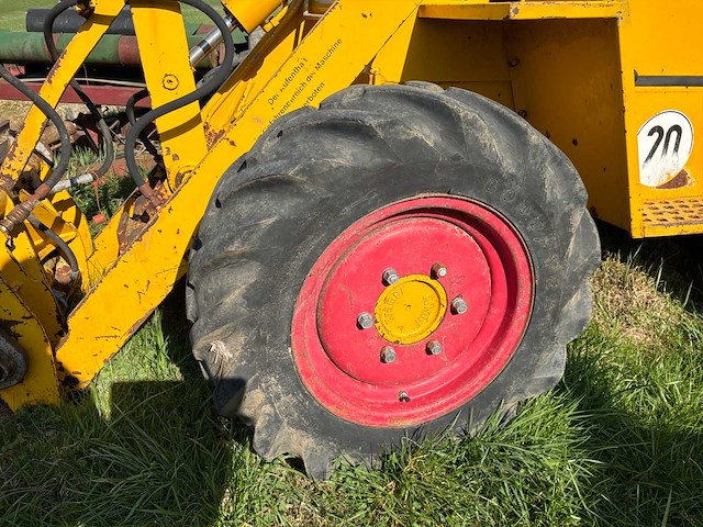 1990 kramer allrad 212 lt voorladers & accessoires - afbeelding 24 van  35