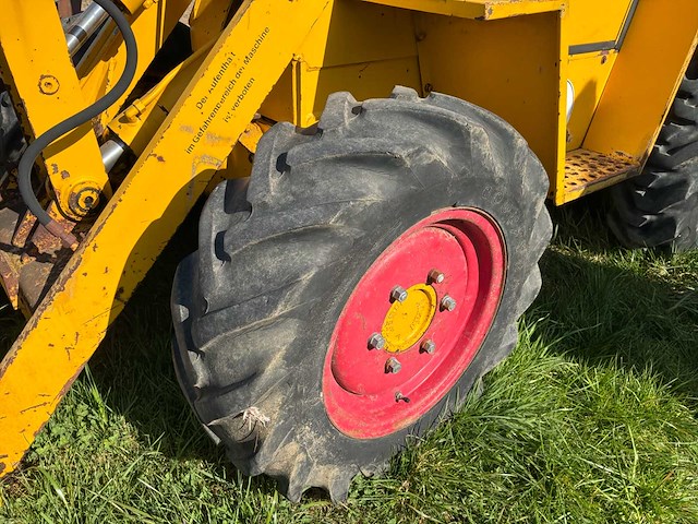 1990 kramer allrad 212 lt voorladers & accessoires - afbeelding 26 van  27