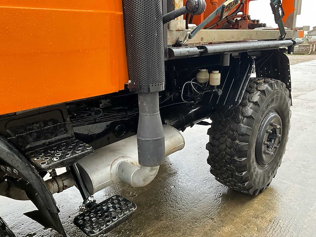 1990 mercedes unimog 1600 vrachtwagen - afbeelding 22 van  55
