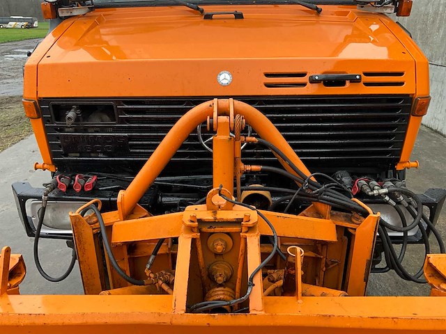 1990 mercedes unimog 1600 vrachtwagen - afbeelding 36 van  55