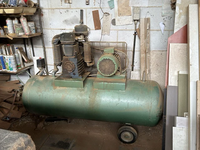 1990 mobiele zuigercompressor - afbeelding 2 van  6