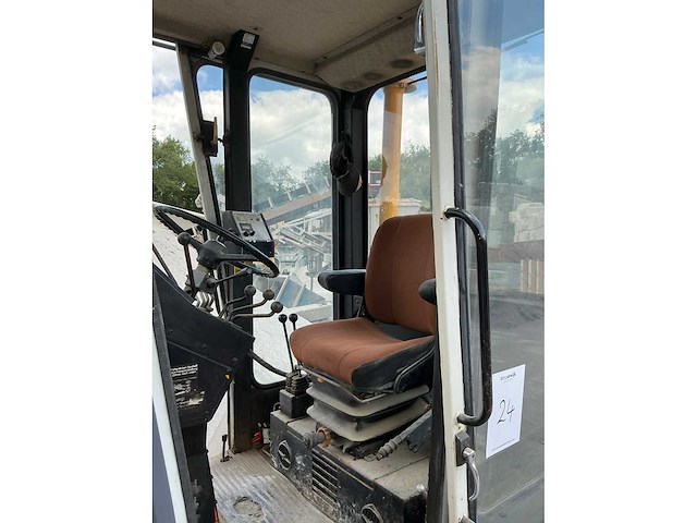 1990 o&k f106a grader - afbeelding 3 van  15