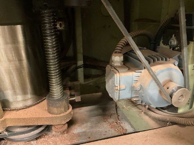 1990 paoloni t150p raamproductiemachine (hout) - afbeelding 19 van  27