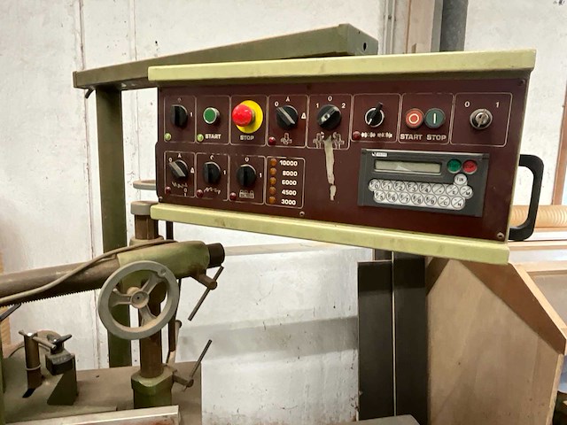 1990 paoloni t150p raamproductiemachine (hout) - afbeelding 12 van  27
