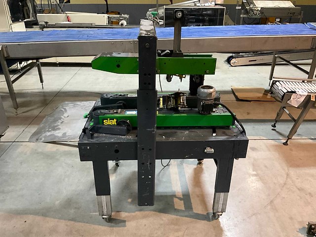 1990 siat semi-automatic case sealer dozensluitmachine - afbeelding 7 van  11