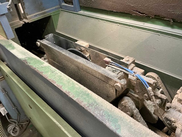 1990 smid platen opdeelzaagmachine - afbeelding 4 van  24