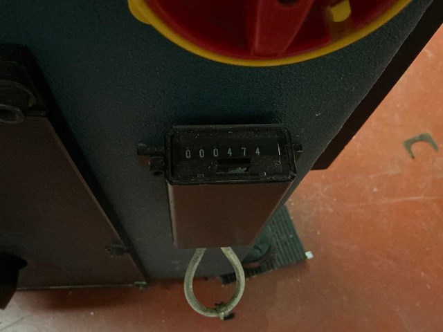 1990 van oversteeg se25 leder zwenkarmstans (uitsnijmachine) - afbeelding 4 van  7