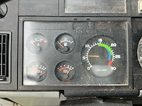 1990 volvo fl6 turbo takelwagen met kraan - afbeelding 8 van  56