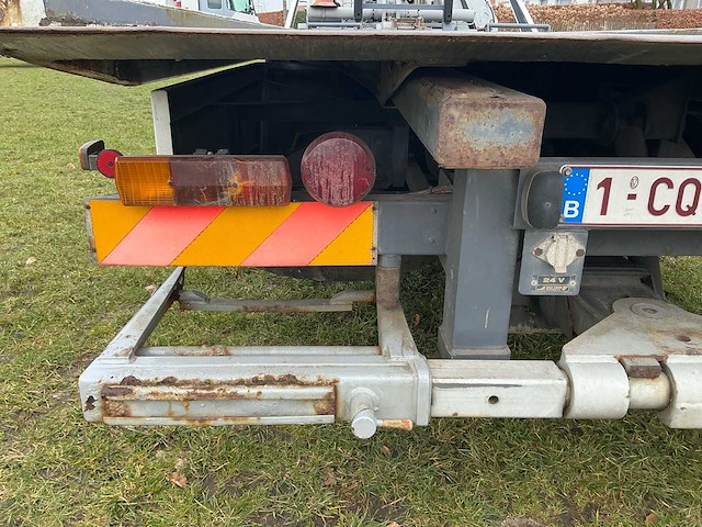 1990 volvo fl6 turbo takelwagen met kraan - afbeelding 26 van  56