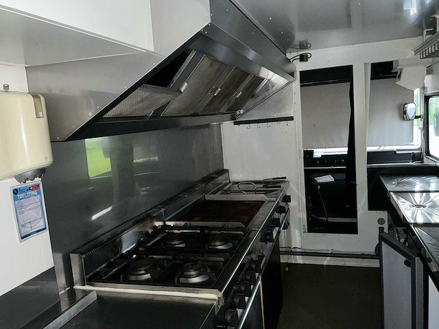 1991 baeten foodtruck uitschuifbaar - afbeelding 9 van  62