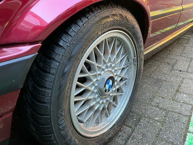 1991 bmw e30 320 personenauto - afbeelding 15 van  31