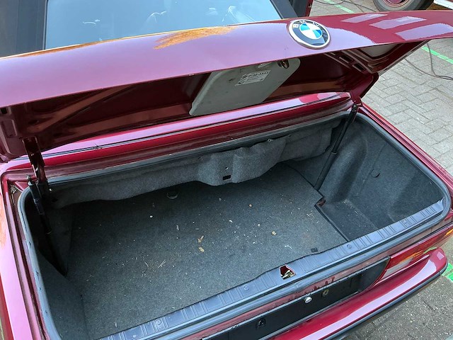 1991 bmw e30 320 personenauto - afbeelding 17 van  31