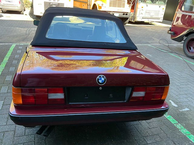 1991 bmw e30 320 personenauto - afbeelding 26 van  31