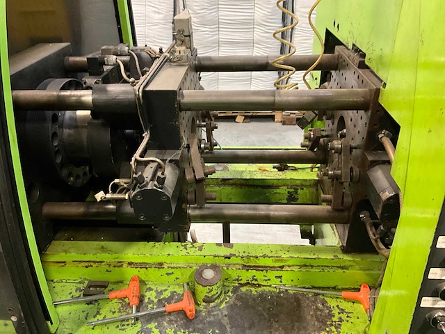 1991 engel es 80/35 hydraulische spuitgietmachine - afbeelding 16 van  33