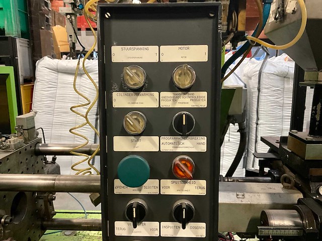 1991 engel es 80/35 hydraulische spuitgietmachine - afbeelding 20 van  33