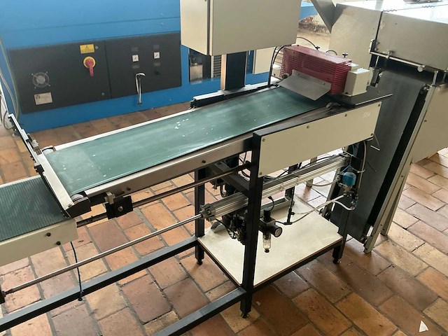 1991 gtk-w / ludre c20 doorloop plakpers met afkortautomaat - afbeelding 1 van  9