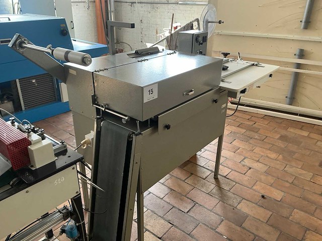 1991 gtk-w / ludre c20 doorloop plakpers met afkortautomaat - afbeelding 5 van  9