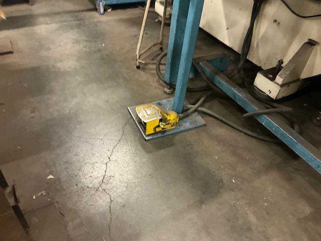 1991 lvd omega-i cnc ponsmachine - afbeelding 4 van  14