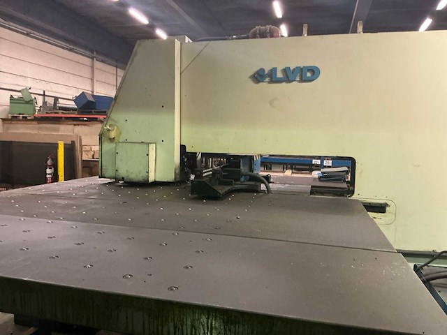 1991 lvd omega-i cnc ponsmachine - afbeelding 10 van  14