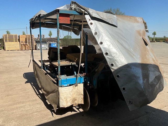 1991 superprefer plant- en pootmachine - afbeelding 3 van  4