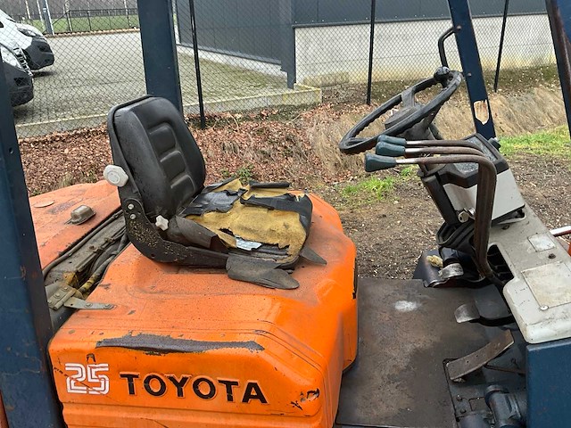 1991 toyota 02 5fdf 25 vorkheftruck - afbeelding 7 van  15