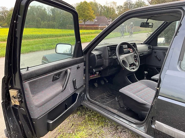 1991 volkswagen golf 2 personenauto - afbeelding 2 van  32