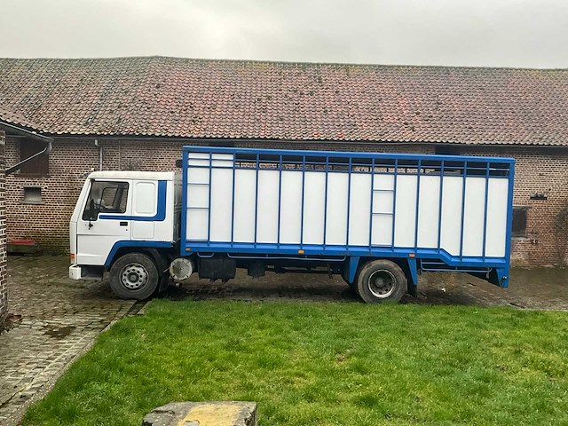 1991 volvo fl7 vrachtwagen - afbeelding 1 van  36