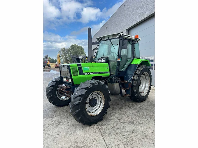 1992 - deutz-fahr - 6.11 - 4-wheel drive tractor - afbeelding 2 van  8