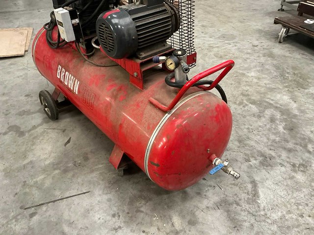 1992 brown 300 luchtcompressor - afbeelding 7 van  10