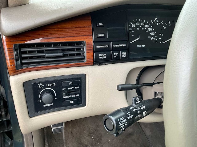 1992 cadillac seville sts - 4.9 v8 - belgische wagen - afbeelding 24 van  56