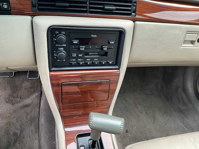 1992 cadillac seville sts - 4.9 v8 - belgische wagen - afbeelding 25 van  56
