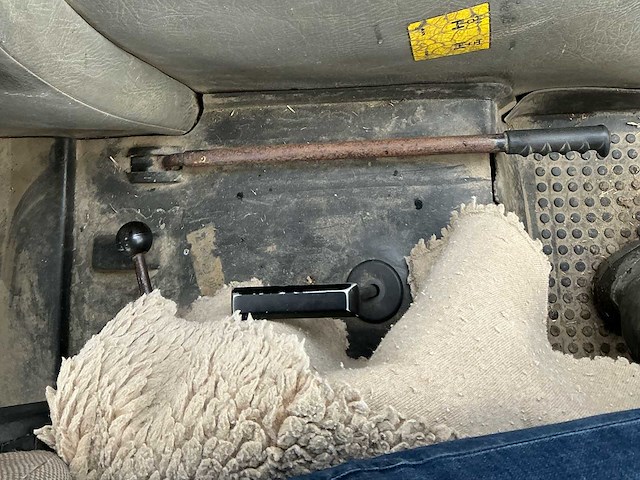 1992 case 1255 xl vierwielaangedreven landbouwtractor - afbeelding 26 van  38