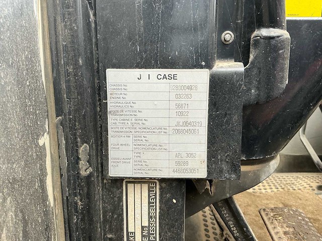 1992 case 1255 xl vierwielaangedreven landbouwtractor - afbeelding 29 van  38