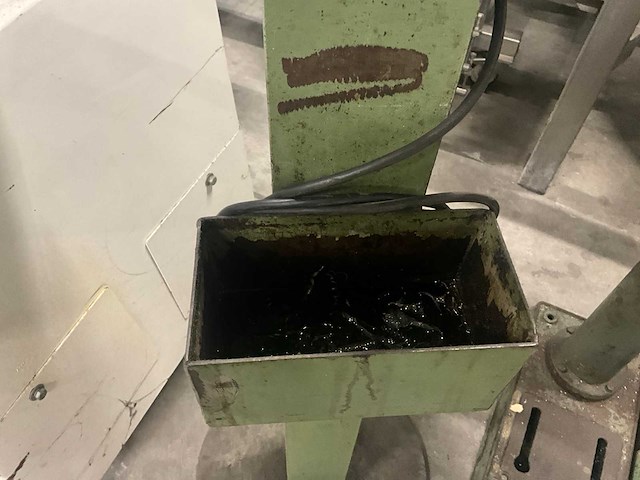 1992 concept bench grindet slijpmachines op voet - afbeelding 3 van  6