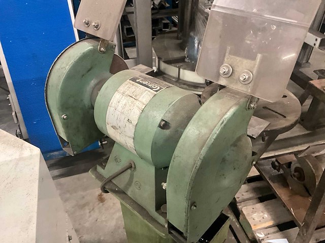 1992 concept bench grindet slijpmachines op voet - afbeelding 6 van  6