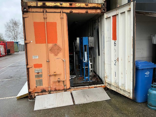 1992 daa-530b-p dry cargo zeecontainer met inhoud - afbeelding 10 van  15