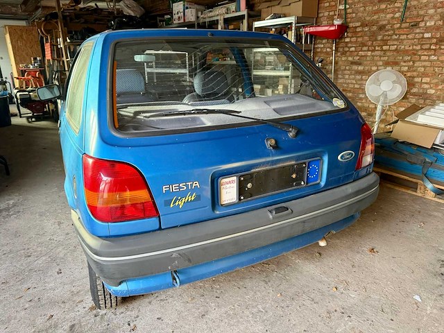 1992 ford fiesta light personenauto - afbeelding 16 van  21