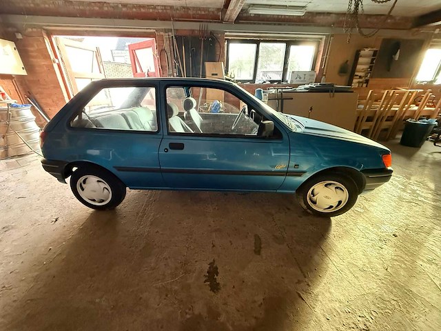 1992 ford fiesta light personenauto - afbeelding 18 van  21