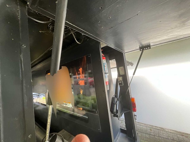 1992 gielen m35 professionele foodtruck trailer in buitenkeuken-stijl – volledig openklapbaar - afbeelding 15 van  17