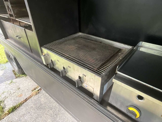 1992 gielen m35 professionele foodtruck trailer in buitenkeuken-stijl – volledig openklapbaar - afbeelding 17 van  17