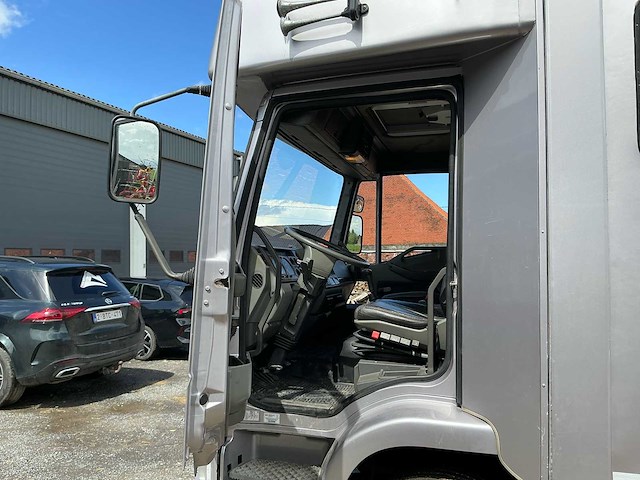 1992 iveco eurocargo paardenvrachtwagen mobilhome vrachtwagen - afbeelding 17 van  92
