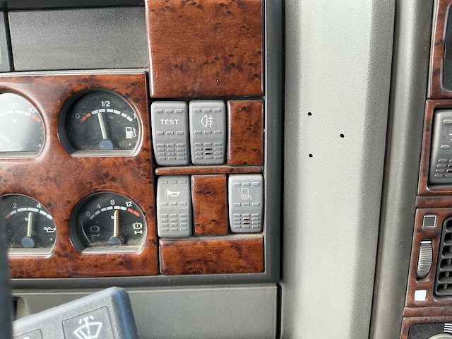 1992 iveco eurocargo paardenvrachtwagen mobilhome vrachtwagen - afbeelding 25 van  92